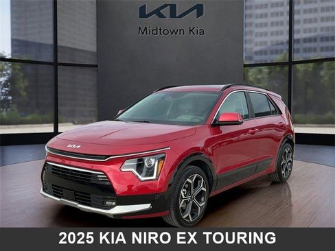 Used 2025 Kia Niro EX Touring image 7