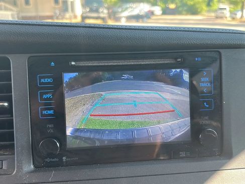 Used 2015 Toyota Sienna XLE w/ XLE Navigation Package AWD/4WD image 35