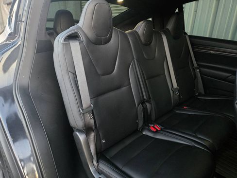 Used 2024 Tesla Model X AWD/4WD image 26
