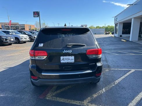 Used 2017 Jeep Grand Cherokee Limited image 2