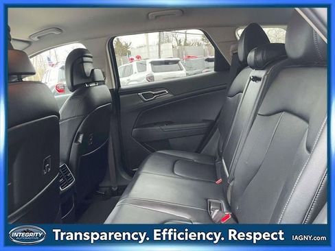 Used 2023 Kia Sportage EX image 12
