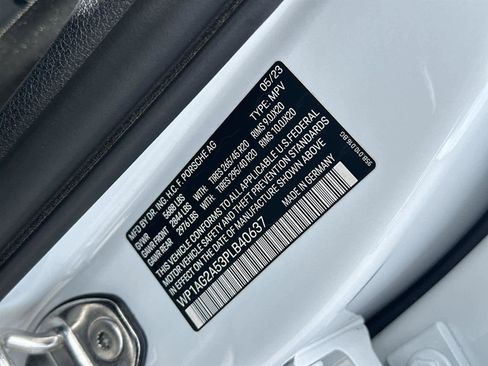 Used 2023 Porsche Macan S image 22