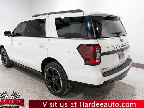 Used 2023 Ford Expedition Limited RWD image 3