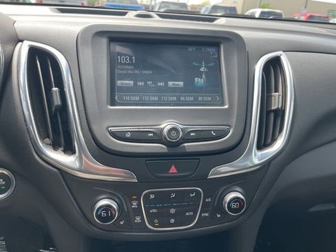 Used 2018 Chevrolet Equinox LT FWD image 23