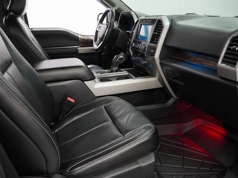 Used 2019 Ford F150 Lariat w/ Trailer Tow Package image 49