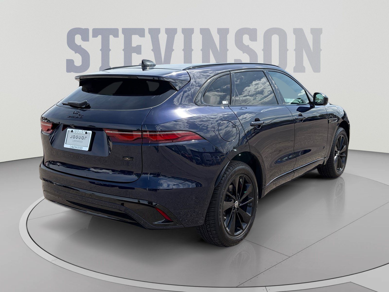 Used 2026 Jaguar F-PACE R-Dynamic S AWD/4WD image 5
