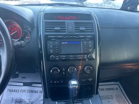 Used 2011 MAZDA CX-9 Touring w/ Moonroof & Bose Audio Pkg image 18