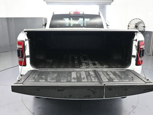 Used 2021 RAM 1500 Laramie w/ Night Edition image 41
