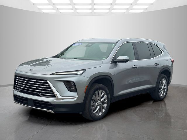Used 2025 Buick Enclave Preferred AWD/4WD image 3