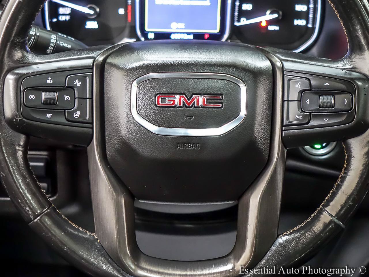 Used 2021 GMC Yukon XL AT4 w/ AT4 Premium Plus Package AWD/4WD image 20