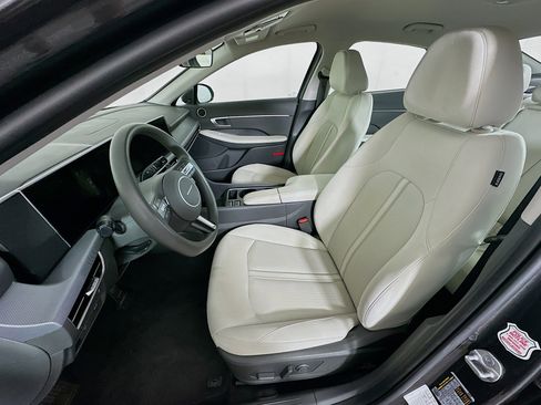 Used 2025 Hyundai Sonata SEL FWD image 13