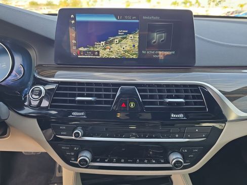 Used 2018 BMW 640i Gran Turismo xDrive 640 Gran Turismo i xDrive image 18