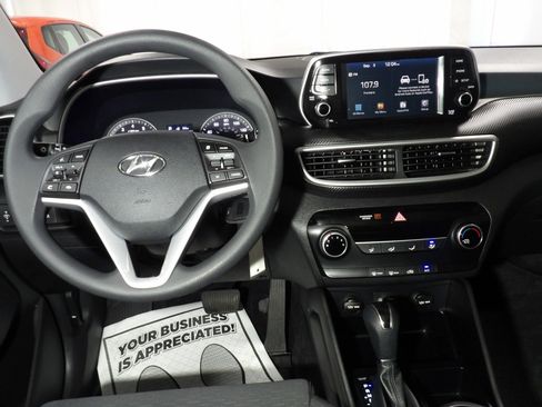 Used 2020 Hyundai Tucson SE image 10