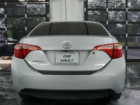 Used 2017 Toyota Corolla SE FWD image 10