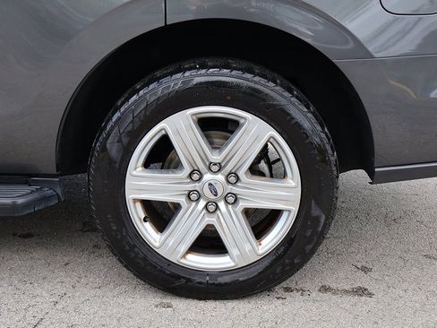 Used 2018 Ford Expedition XLT w/ Equipment Group 201A image 18