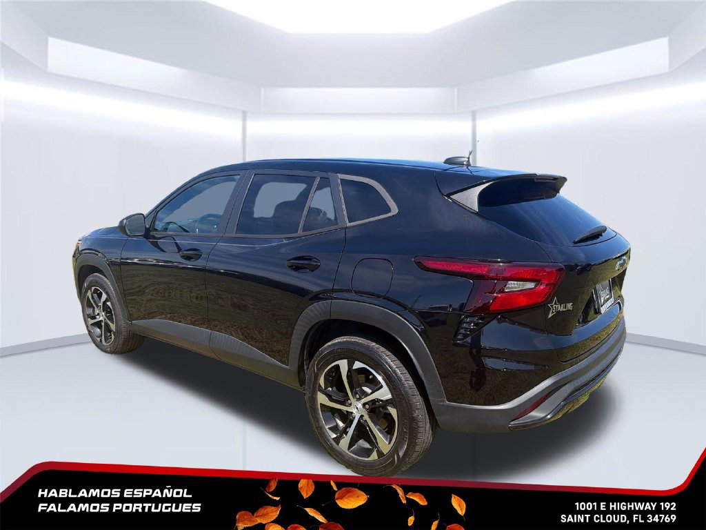 Used 2024 Chevrolet Trax RS FWD image 3