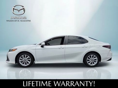 Used 2021 Toyota Camry LE FWD image 3