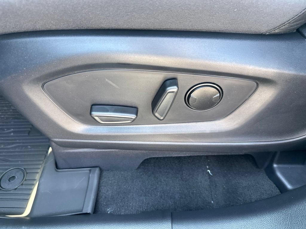 New 2027 Ford Explorer Active RWD image 19