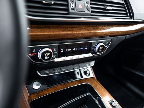 Certified 2023 Audi Q5 2.0T Premium Plus w/ Premium Plus Package image 12