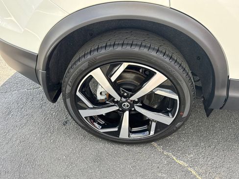 Used 2022 Nissan Rogue Sport SL image 18