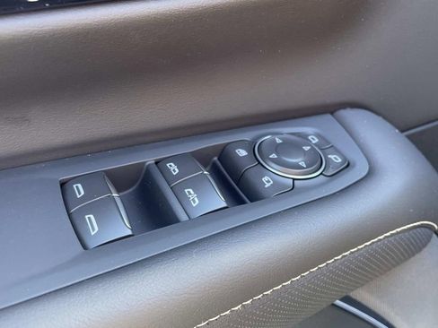 New 2026 Chevrolet Suburban Premier w/ Sun And Tow Package image 17