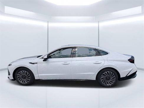 New 2024 Hyundai Sonata Limited image 6