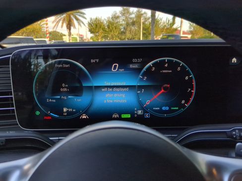 Used 2023 Mercedes-Benz GLS 580 4MATIC image 35