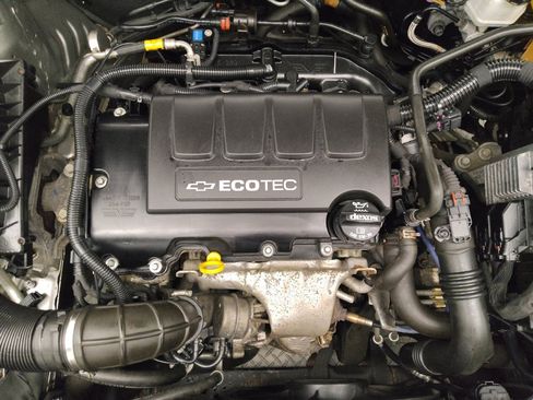Used 2015 Chevrolet Cruze LT FWD image 30