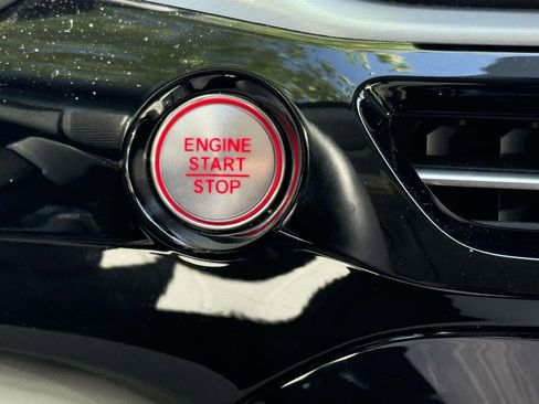 Used 2025 Acura MDX w/ Technology Package image 26