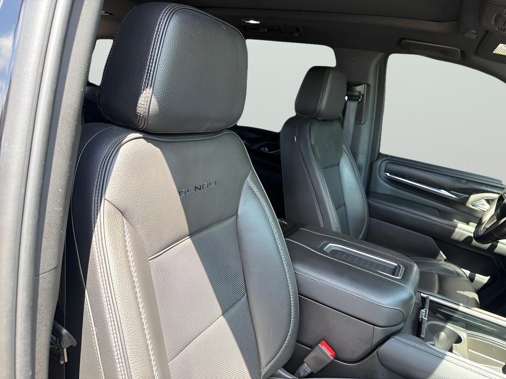 Used 2023 GMC Yukon Denali AWD/4WD image 45