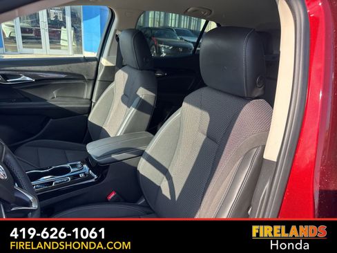 Used 2022 Buick Envision Preferred image 13