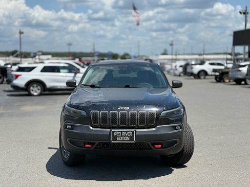 Used 2021 Jeep Cherokee Trailhawk AWD/4WD image 2