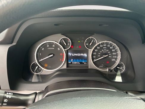 Used 2017 Toyota Tundra SR5 w/ SR5 Upgrade Package image 20