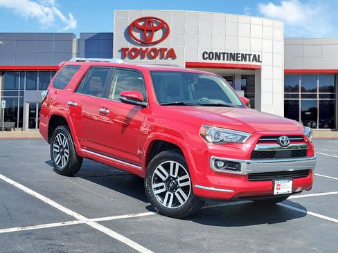 Certified 2021 Toyota 4Runner Limited AWD/4WD image 2