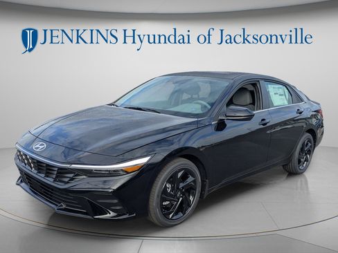 New 2026 Hyundai Elantra SEL Sport image 9