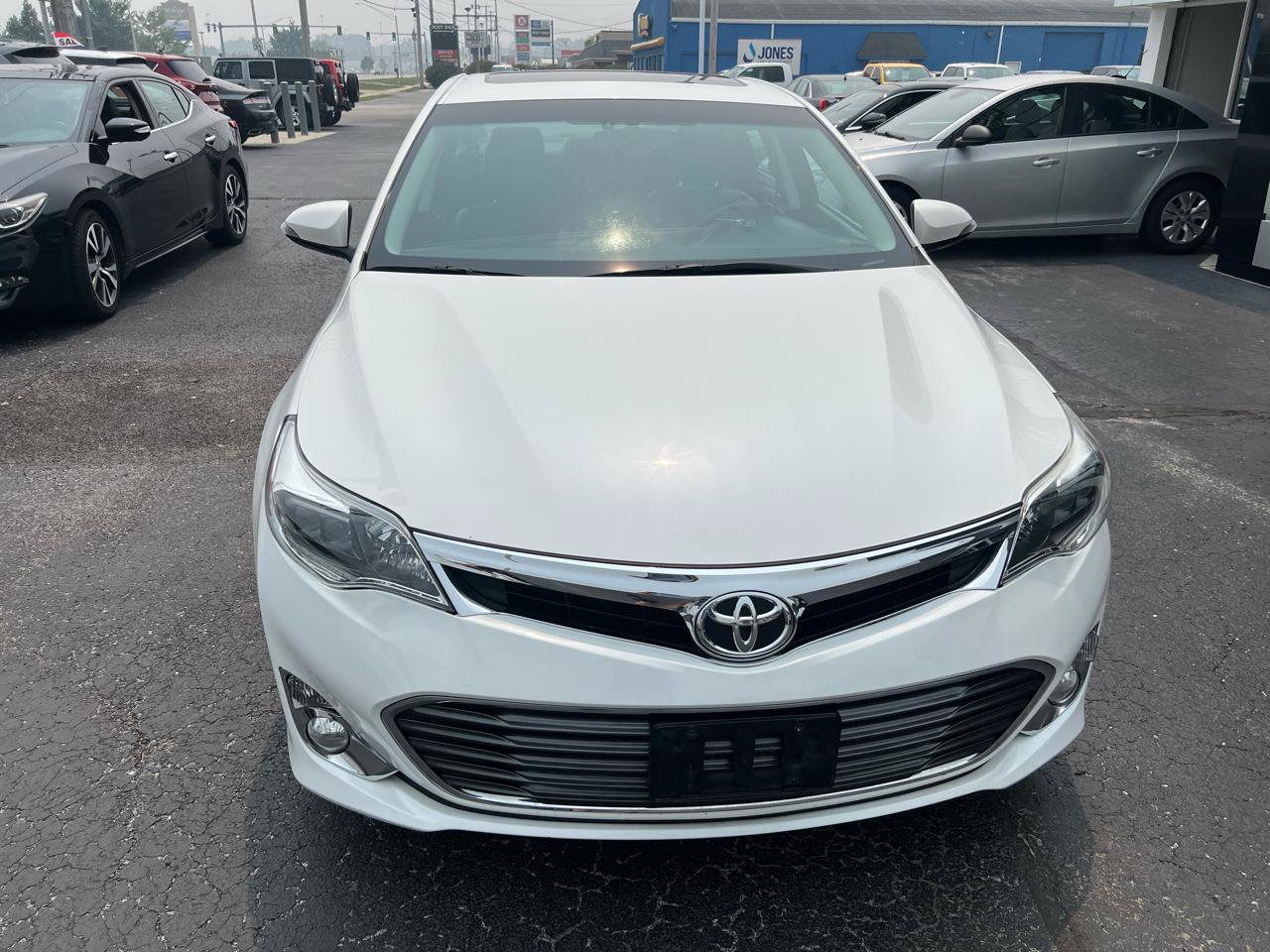 Used 2014 Toyota Avalon Limited FWD image 8