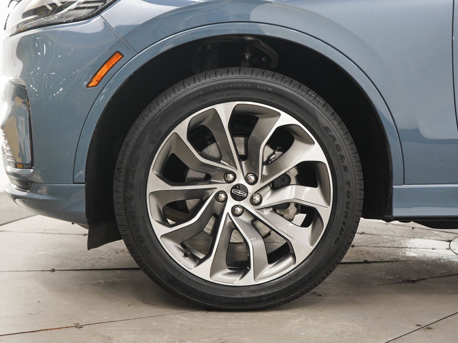 Used 2025 Lincoln Aviator AWD w/ Jet Appearance Package image 30