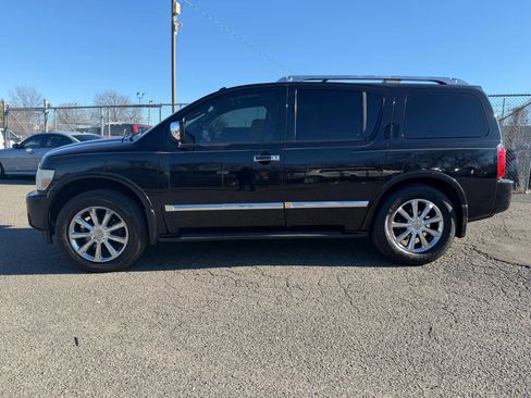Used 2010 INFINITI QX56 4WD w/ Technology Pkg image 8