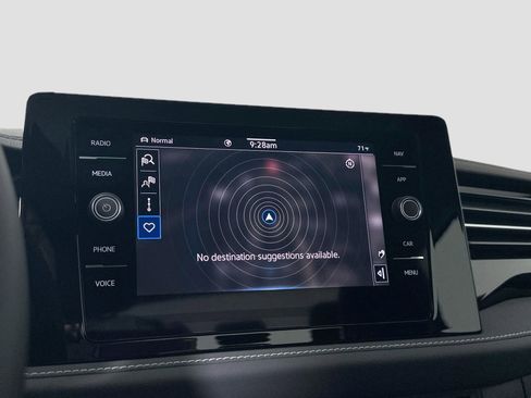 Certified 2025 Volkswagen Jetta SEL image 10