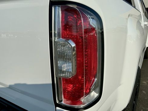 Used 2022 GMC Canyon Elevation w/ Trailering Package image 16