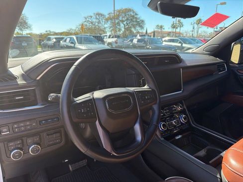 Certified 2024 GMC Yukon XL Denali Ultimate image 11