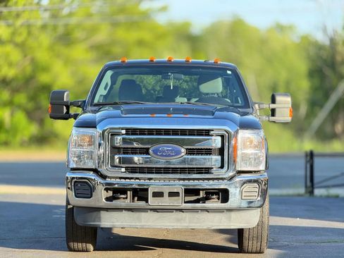 Used 2016 Ford F350 XLT AWD/4WD image 2