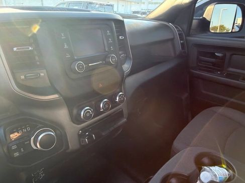 Used 2022 RAM 2500 Tradesman w/ Chrome Appearance Group AWD/4WD image 14