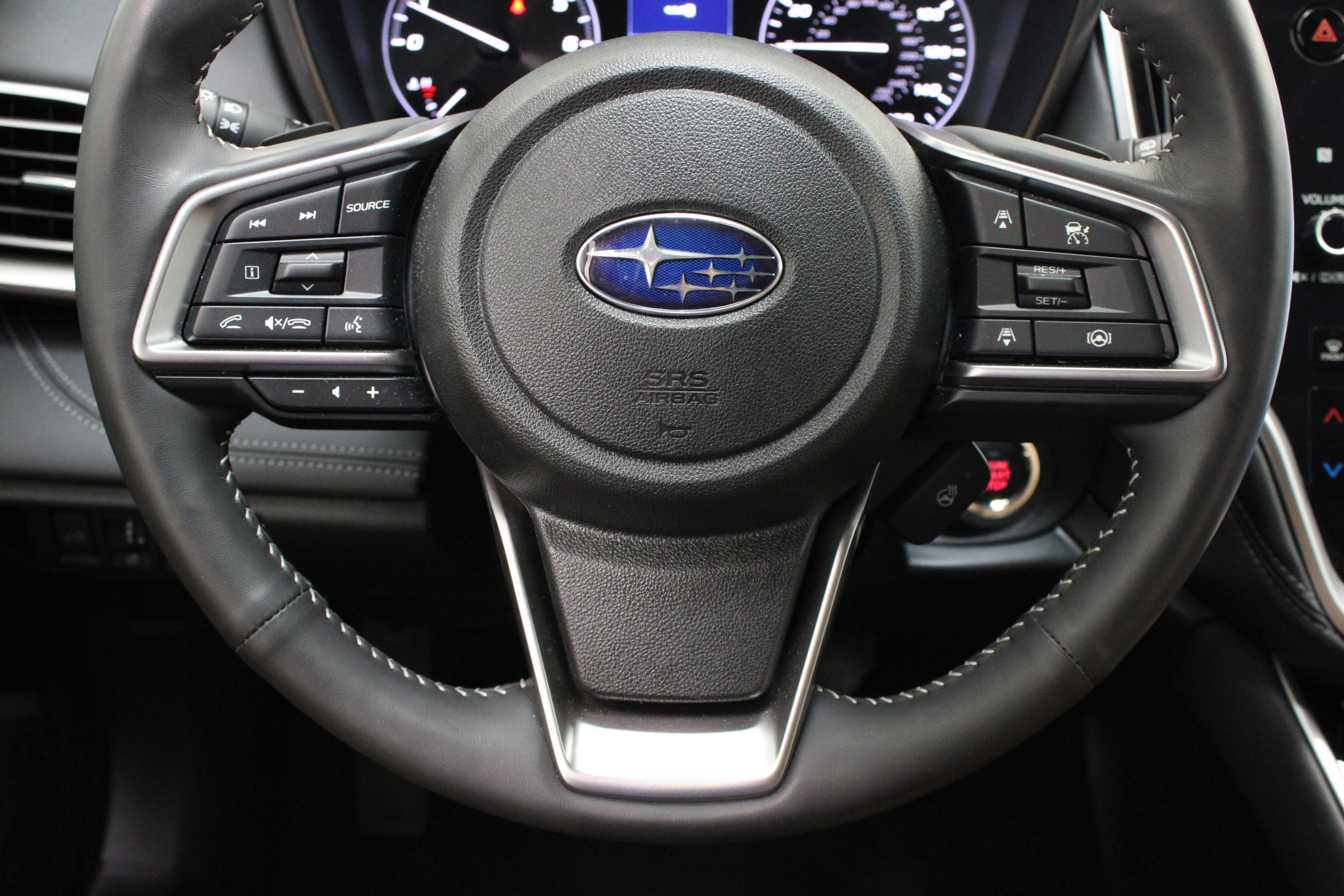 Used 2025 Subaru Outback Touring XT AWD/4WD image 26