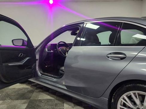 Used 2024 BMW 330i Sedan image 17