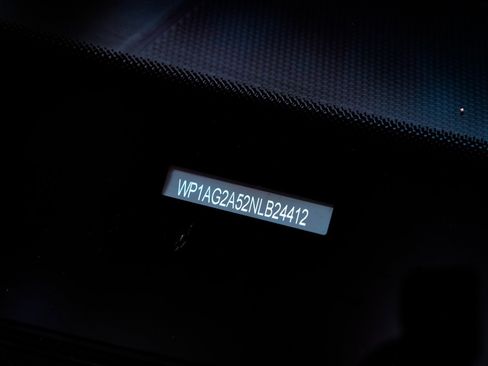 Used 2022 Porsche Macan S image 32