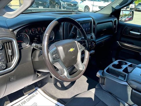 Used 2021 Chevrolet Silverado 1500 LT AWD/4WD image 13