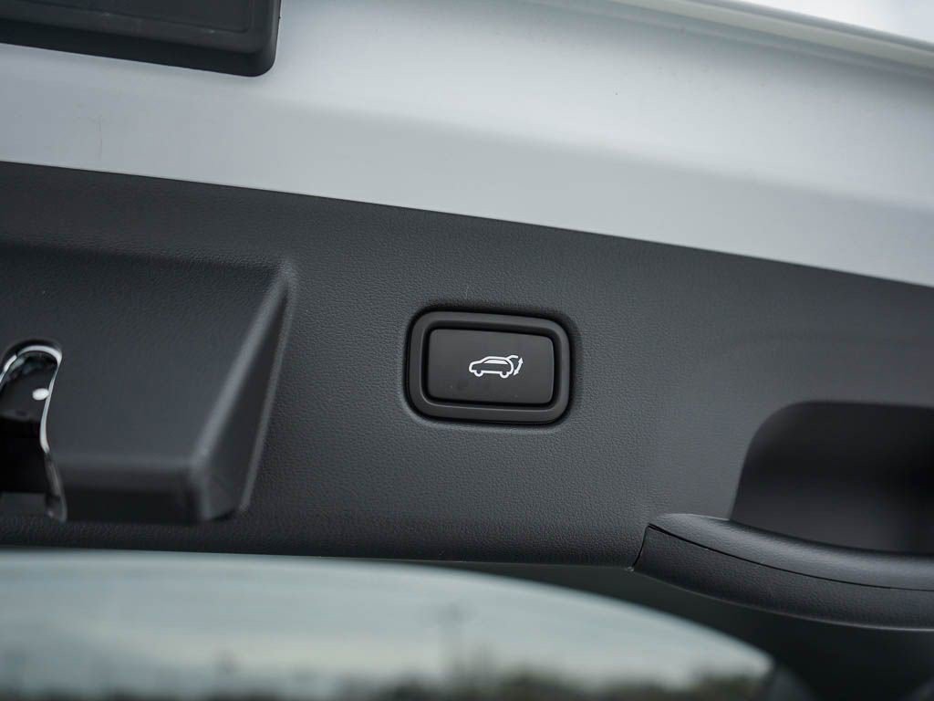 New 2026 Hyundai Tucson Limited AWD/4WD image 9