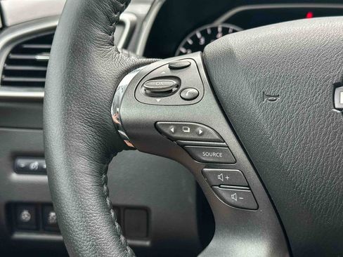 Used 2024 Nissan Murano SL FWD image 29
