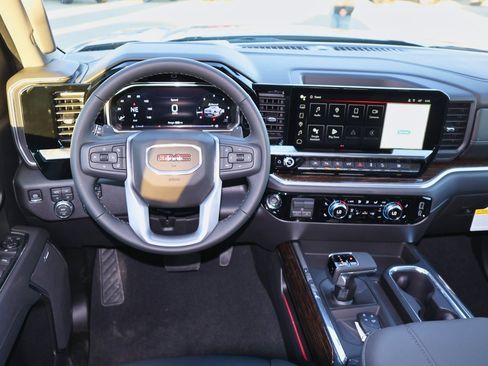 New 2026 GMC Sierra 1500 Elevation image 12